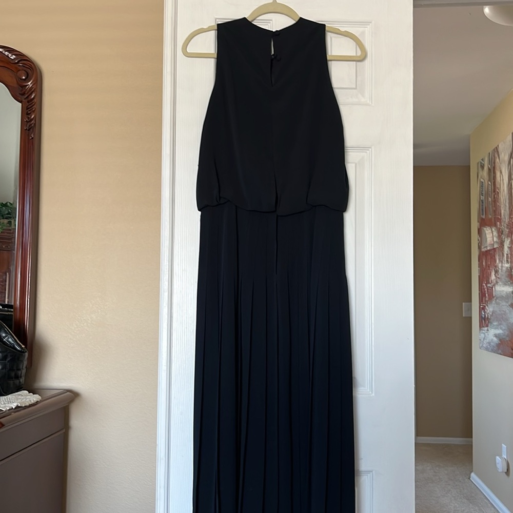 Liz Claiborne Black Midi Dress w/Pleated Skirt sz 10 - Picture 3 of 4